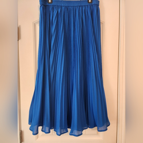 Michael Kors Elegant Royal Blue Pleated Skirt Elastic Waist Stretch 1X Old Money - Picture 3 of 8